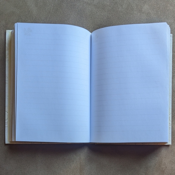 Gorgeous ⛪ Bible Verse ⛪ Journal - Picture 6 of 7